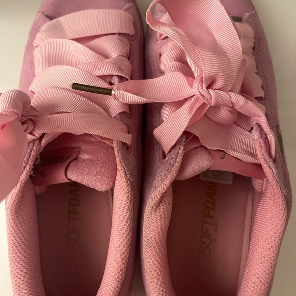 Puma shoes - Picture 3 of 3